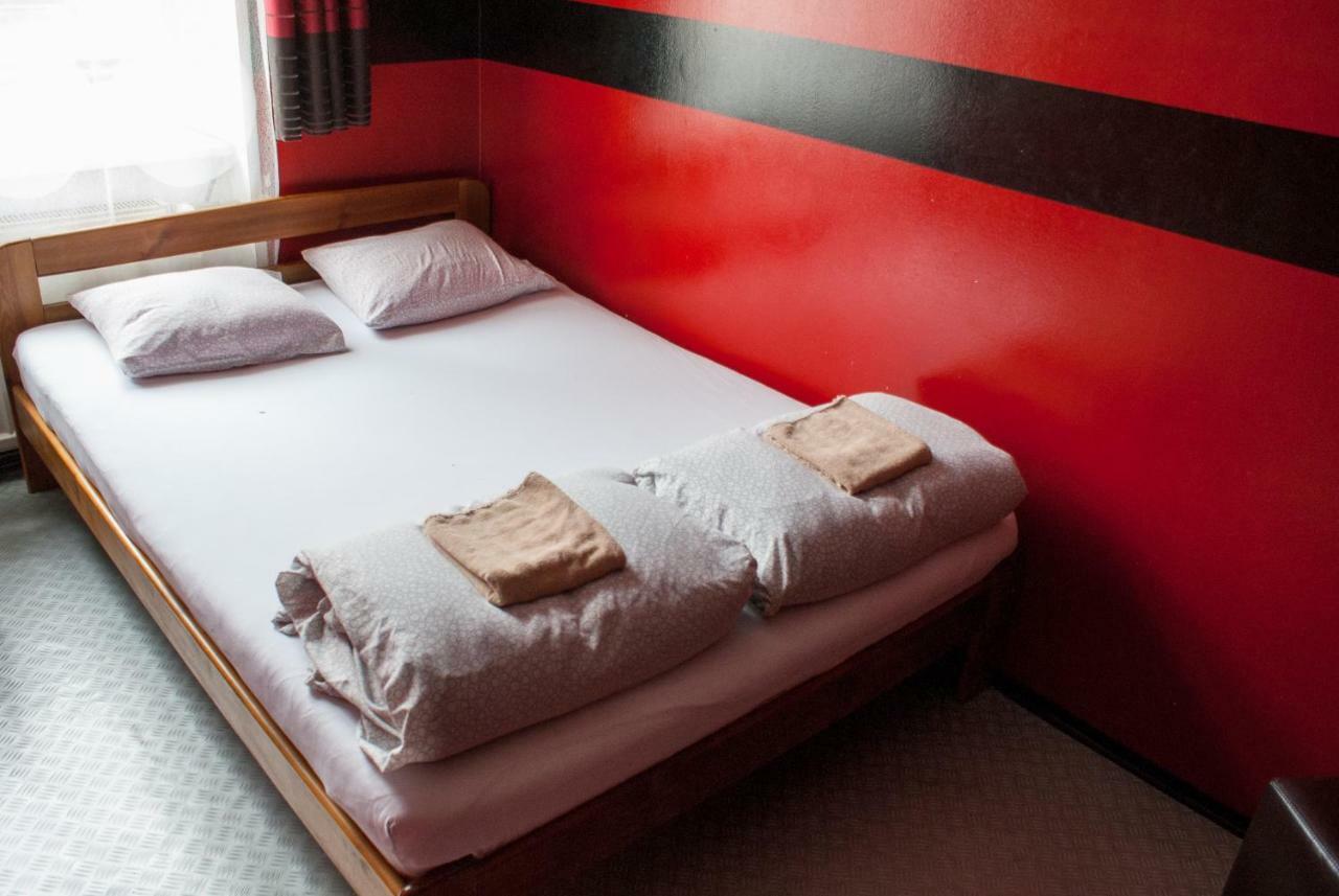 Smocza Jama Hostel Krakow Exterior photo