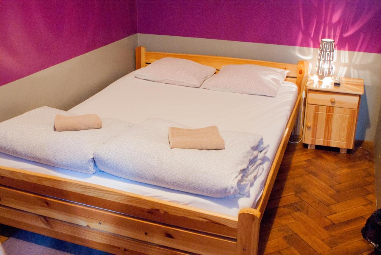 Smocza Jama Hostel Krakow Exterior photo